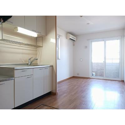 グランデール 104【管理NO：1-013620901-01040】 ★家具家電は申し込み後に搬入します★ ★2026年10月中旬入居可能★の物件画像