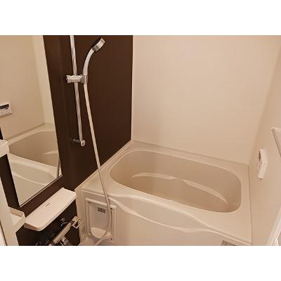 カシリ・エスポワール 101【管理NO：1-021213501-01010】 ★家具家電は申し込み後に搬入します★ ★2026年10月中旬入居可能★の物件画像
