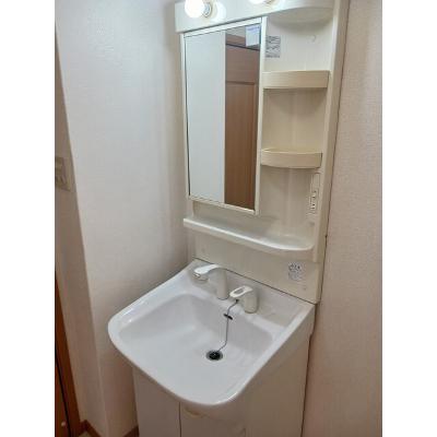 トゥー・ル・モンド 101【管理NO：1-011791501-01010】 ★家具家電は申し込み後に搬入します★の物件画像