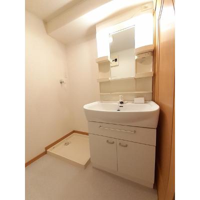 ライフ　Ｄ 201【管理NO：1-014126004-02010】 ★家具家電は申し込み後に搬入します★ ★2026年11月上旬入居可能★の物件画像