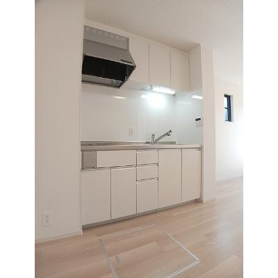 ショコラ 105【管理NO：1-027734601-01040】 ★家具家電は申し込み後に搬入します★の物件画像