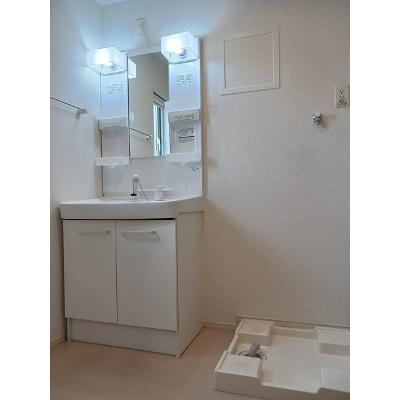 グラン　シャリル 201【管理NO：1-022472901-02010】 ★家具家電は申し込み後に搬入します★の物件画像