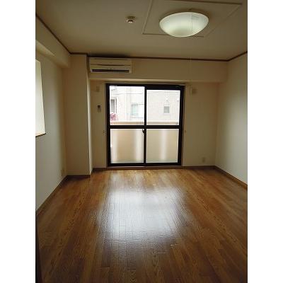 アイナ 301【管理NO：1-013143901-03010】 ★家具家電は申し込み後に搬入します★ ★2026年10月中旬入居可能★の物件画像