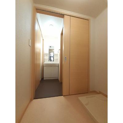バ－ミイ　メロウ 102【管理NO：1-016039601-01020】 ★家具家電は申し込み後に搬入します★ ★2026年10月中旬入居可能★の物件画像