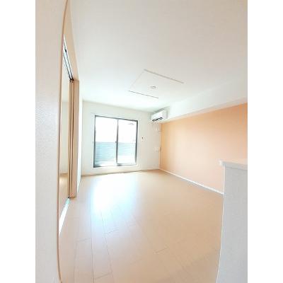 ヴィラスマイラックス 203【管理NO：1-020100801-02030】 ★家具家電は申し込み後に搬入します★ ★2026年10月中旬入居可能★の物件画像