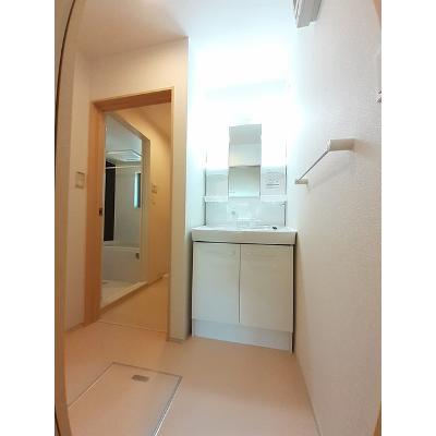 ヴィラスマイラックス 203【管理NO：1-020100801-02030】 ★家具家電は申し込み後に搬入します★ ★2026年10月中旬入居可能★の物件画像