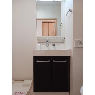 アプレザンレーヴ 303【管理NO：1-017092501-03030】 ★家具家電は申し込み後に搬入します★の物件画像