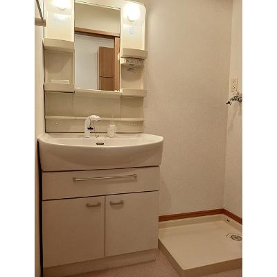 Ｍフラン 103【管理NO：1-014667501-01030】 ★家具家電は申し込み後に搬入します★の物件画像