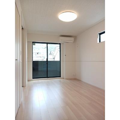 レジデンス寺地 103【管理NO：1-028100901-01030】 ★家具家電は申し込み後に搬入します★の物件画像
