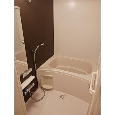 グランツヒル 102【管理NO：1-020972501-01020】 ★家具家電は申し込み後に搬入します★の物件画像
