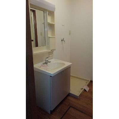 サンホームしげしろ 101【管理NO：1-007644801-01010】 ★家具家電は申し込み後に搬入します★ ★2026年11月中旬入居可能★の物件画像