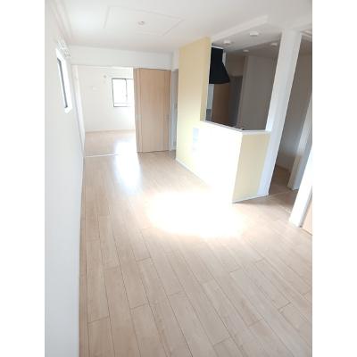リヴァプール 201【管理NO：1-022738701-02010】 ★家具家電は申し込み後に搬入します★の物件画像