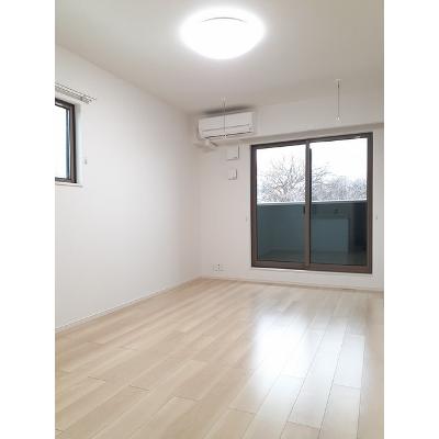 ジプソフィル 201【管理NO：1-025946101-02010】 ★家具家電は申し込み後に搬入します★ ★2026年10月中旬入居可能★の物件画像