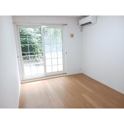 イ－ズフォレストⅡ 102【管理NO：1-012490901-01020】 ★家具家電は申し込み後に搬入します★ ★2026年09月中旬入居可能★の物件画像