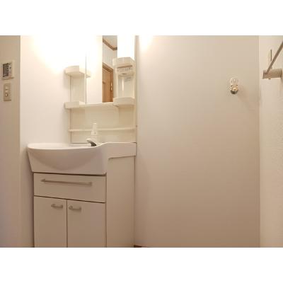 イ－ズフォレストⅡ 101【管理NO：1-012490901-01010】 ★家具家電は申し込み後に搬入します★の物件画像