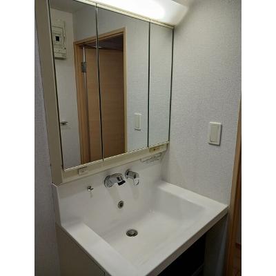 ベルテックス 103【管理NO：1-016684801-01030】 ★家具家電は申し込み後に搬入します★ ★2026年10月中旬入居可能★の物件画像