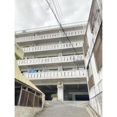 【嘉数マンション１R】敷地内駐車場1台無料★乗用車駐車可能★一人暮らしにおすすめの物件画像