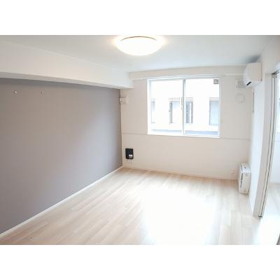 クレストコートⅡ 103【管理NO：1-027559502-01030】 ★家具家電は申し込み後に搬入します★の物件画像