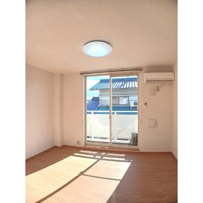 パレ・コリーヌ 201【管理NO：1-012469601-02010】 ★家具家電は申し込み後に搬入します★ ★2026年10月下旬入居可能★の物件画像