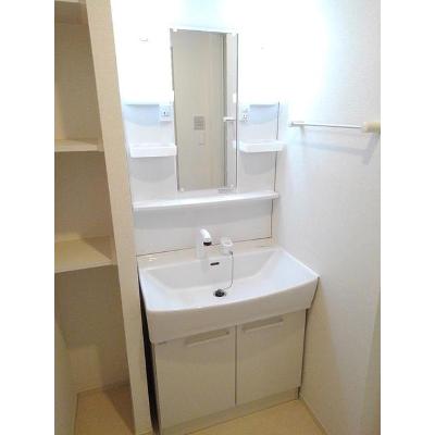 グレイス 101【管理NO：1-022207401-01010】 ★家具家電は申し込み後に搬入します★の物件画像