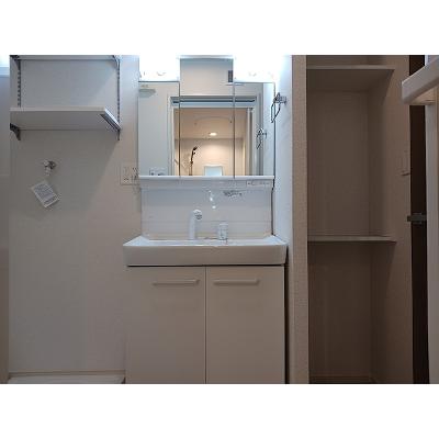 Ｋｅｈｉ 102【管理NO：1-025660501-01020】 ★家具家電は申し込み後に搬入します★の物件画像
