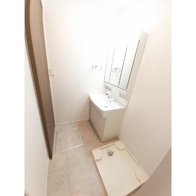 リュート 203【管理NO：1-026304001-02030】 ★家具家電は申し込み後に搬入します★の物件画像