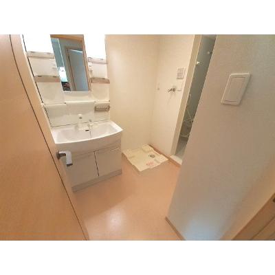 カトルセゾン 102【管理NO：1-019247301-01020】 ★家具家電は申し込み後に搬入します★ ★2026年10月中旬入居可能★の物件画像