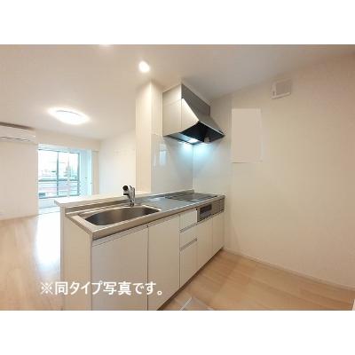 リズブラン　フィル 103【管理NO：1-028759201-01030】 ★家具家電は申し込み後に搬入します★ ★2027年02月上旬入居可能★の物件画像