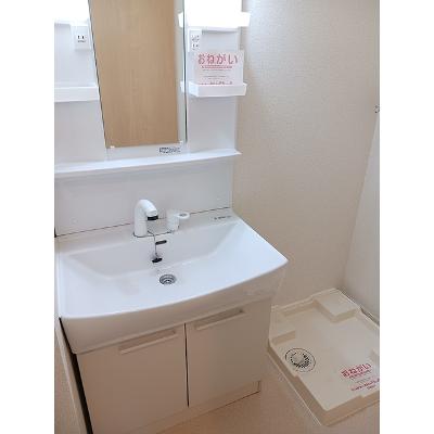 クレセントＦ 105【管理NO：1-022361302-01040】 ★家具家電は申し込み後に搬入します★の物件画像
