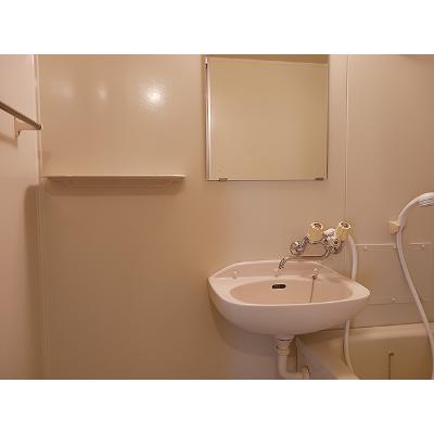 コーポモンシェル 102【管理NO：1-004666401-01020】 ★家具家電は申し込み後に搬入します★ ★2026年09月下旬入居可能★の物件画像