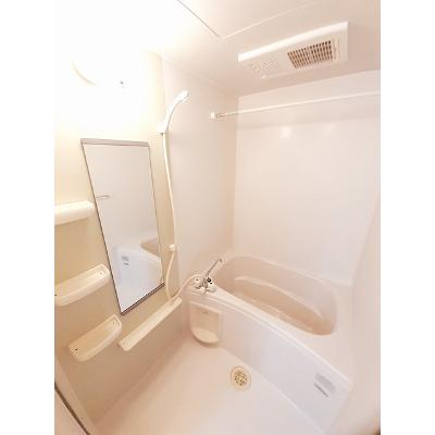 ヴァン・コリーヌＢ 102【管理NO：1-012901302-01020】 ★家具家電は申し込み後に搬入します★の物件画像