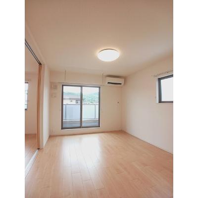 ベル　アルモニー 201【管理NO：1-024868201-02010】 ★家具家電は申し込み後に搬入します★の物件画像