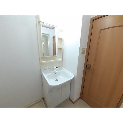 フラワ　Ｉ 104【管理NO：1-011830801-01040】 ★家具家電は申し込み後に搬入します★の物件画像