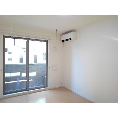 エストレーラ 105【管理NO：1-020013401-01050】 ★家具家電は申し込み後に搬入します★ ★2026年10月中旬入居可能★の物件画像