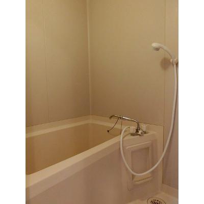 マンションローレル 102【管理NO：1-003625501-01020】 ★家具家電は申し込み後に搬入します★ ★2026年11月中旬入居可能★の物件画像