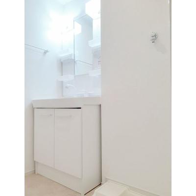 ジェネス 101【管理NO：1-021875701-01010】 ★家具家電は申し込み後に搬入します★ ★2026年10月上旬入居可能★の物件画像