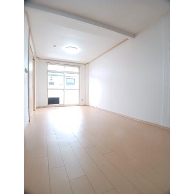 スマイルジョイ 202【管理NO：1-003399501-02020】 ★家具家電は申し込み後に搬入します★の物件画像