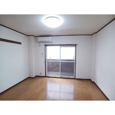 ウィステリアⅡ 101【管理NO：1-012056301-01010】 ★家具家電は申し込み後に搬入します★の物件画像
