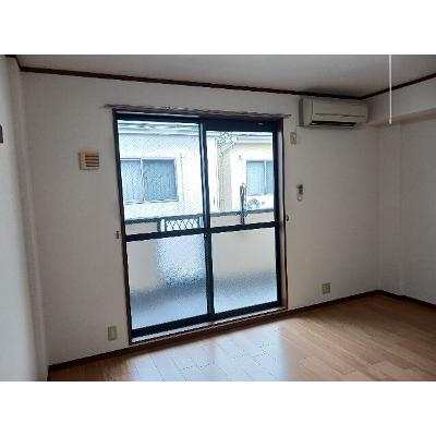 シューネス 203【管理NO：1-012722401-02030】 ★家具家電は申し込み後に搬入します★の物件画像