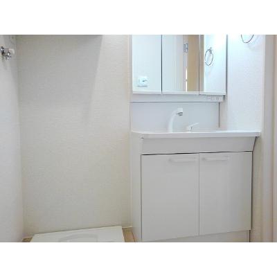 エトワール 203【管理NO：1-024230801-02030】 ★家具家電は申し込み後に搬入します★ ★2026年10月中旬入居可能★の物件画像