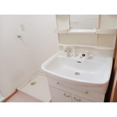 カームリー 201【管理NO：1-013500501-02010】 ★家具家電は申し込み後に搬入します★ ★2026年11月中旬入居可能★の物件画像