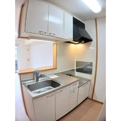 コルソプレッソ 106【管理NO：1-014886601-01050】 ★家具家電は申し込み後に搬入します★の物件画像