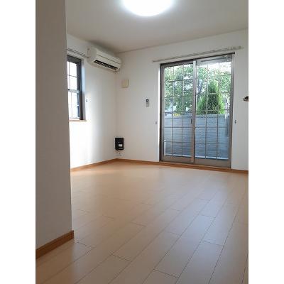 アルドール 102【管理NO：1-015358401-01020】 ★家具家電は申し込み後に搬入します★ ★2026年10月中旬入居可能★の物件画像