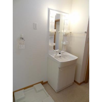 アルドール 102【管理NO：1-015358401-01020】 ★家具家電は申し込み後に搬入します★ ★2026年10月中旬入居可能★の物件画像