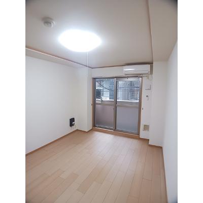 富小路四条マンション 201【管理NO：1-014171301-02010】 ★家具家電は申し込み後に搬入します★の物件画像