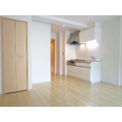 サンプラザ　茨木 302【管理NO：1-020411801-03020】 ★家具家電は申し込み後に搬入します★ ★2026年10月中旬入居可能★の物件画像