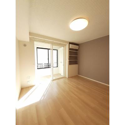ロンシャン 102【管理NO：1-026328401-01020】 ★家具家電は申し込み後に搬入します★ ★2026年10月中旬入居可能★の物件画像