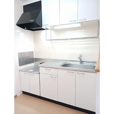 プロヴァンス　Ａ 201【管理NO：1-014914201-02010】 ★家具家電は申し込み後に搬入します★ ★2026年10月中旬入居可能★の物件画像