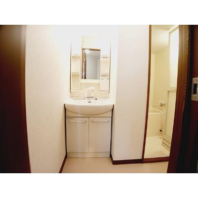 ユートピア１５ 203【管理NO：1-099110901-02030】 ★家具家電は申し込み後に搬入します★ ★2026年11月中旬入居可能★の物件画像
