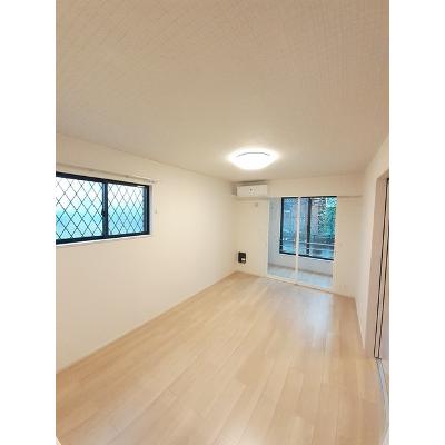 ラルース　Ｂ 101【管理NO：1-027337602-01010】 ★家具家電は申し込み後に搬入します★の物件画像